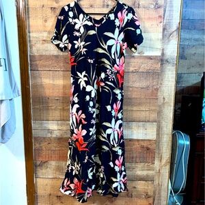 Puanani Hawaiian floral maxi dress